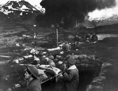 Japanese attack Dutch Harbor 3 1942 Group Marines alert between att- Old Photo