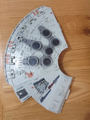 Kenner 1995 Star Wars Millenium Falcon - with working lights and sounds. Boxed. - Picture 17 of 24