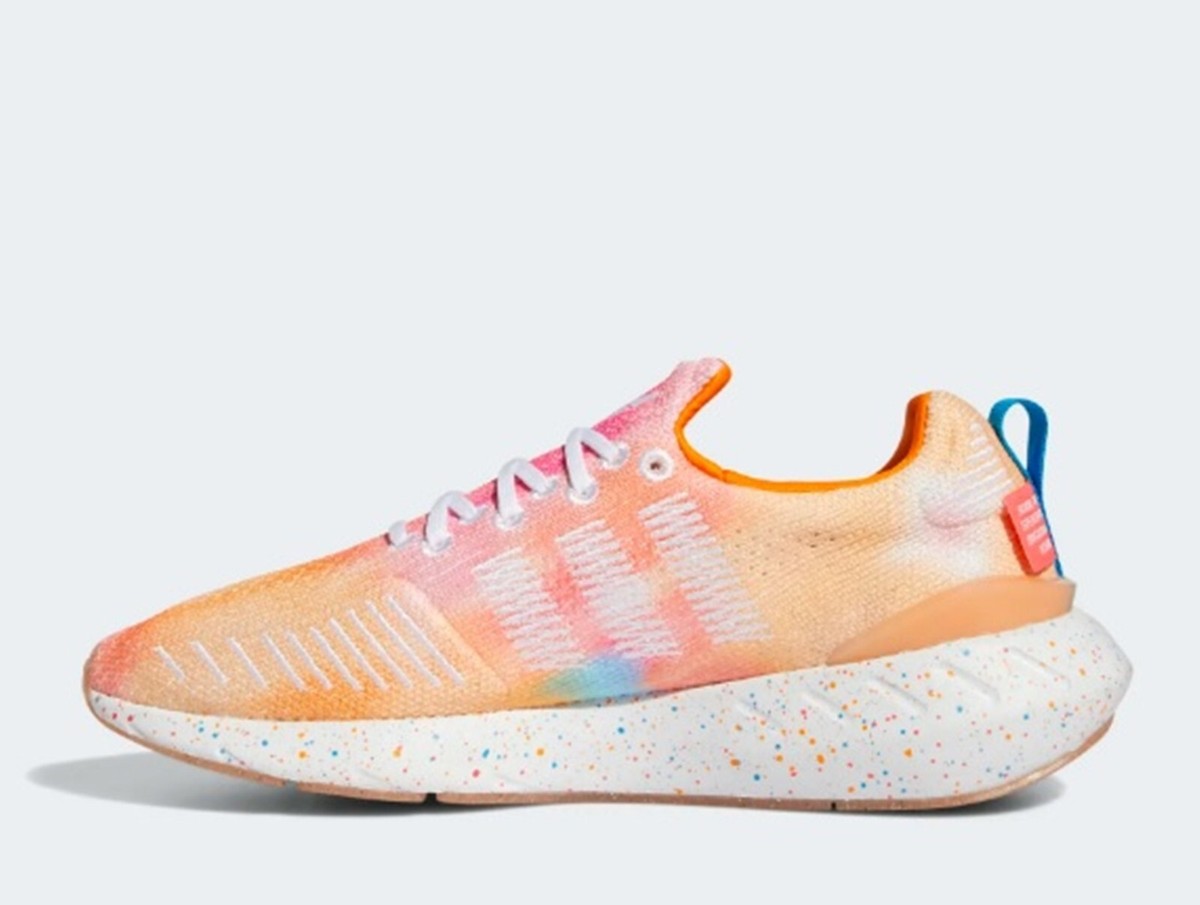 NEW Adidas Swift Run 22 W G20 CM 201 Women Shoes, Orange Rush/Blue