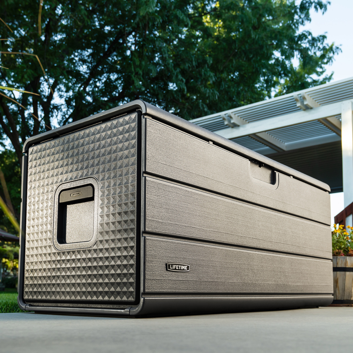Lifetime 170 Gallon Resin Deck Storage Box w/ Lockable Latch