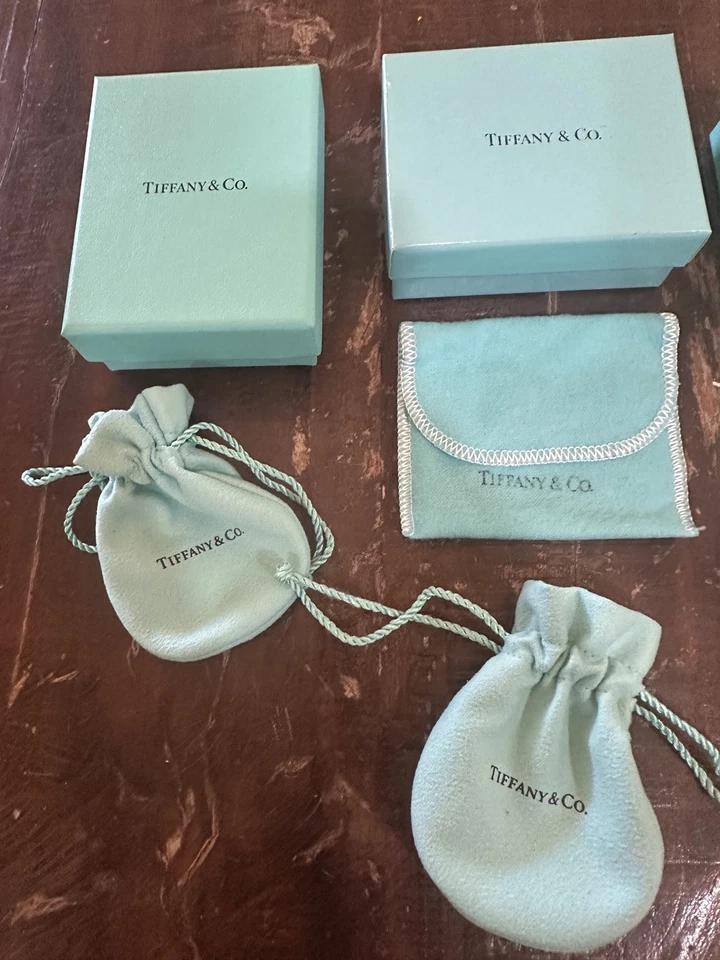Tiffany and Co. gift boxes, pouch and bag LOT  - Image 4 of 4