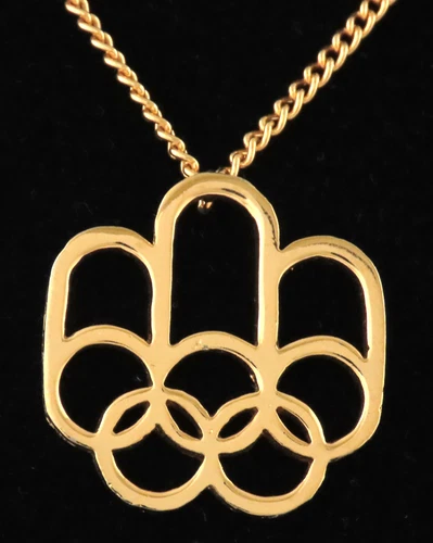 VINTAGE 1976 MONTREAL OLYMPICS GOLD TONE PENDANT NECKLACE with COJO Tag