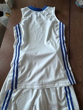Nike boys Basketball Jersey And Shorts Set. White W/ Blue Stripes.