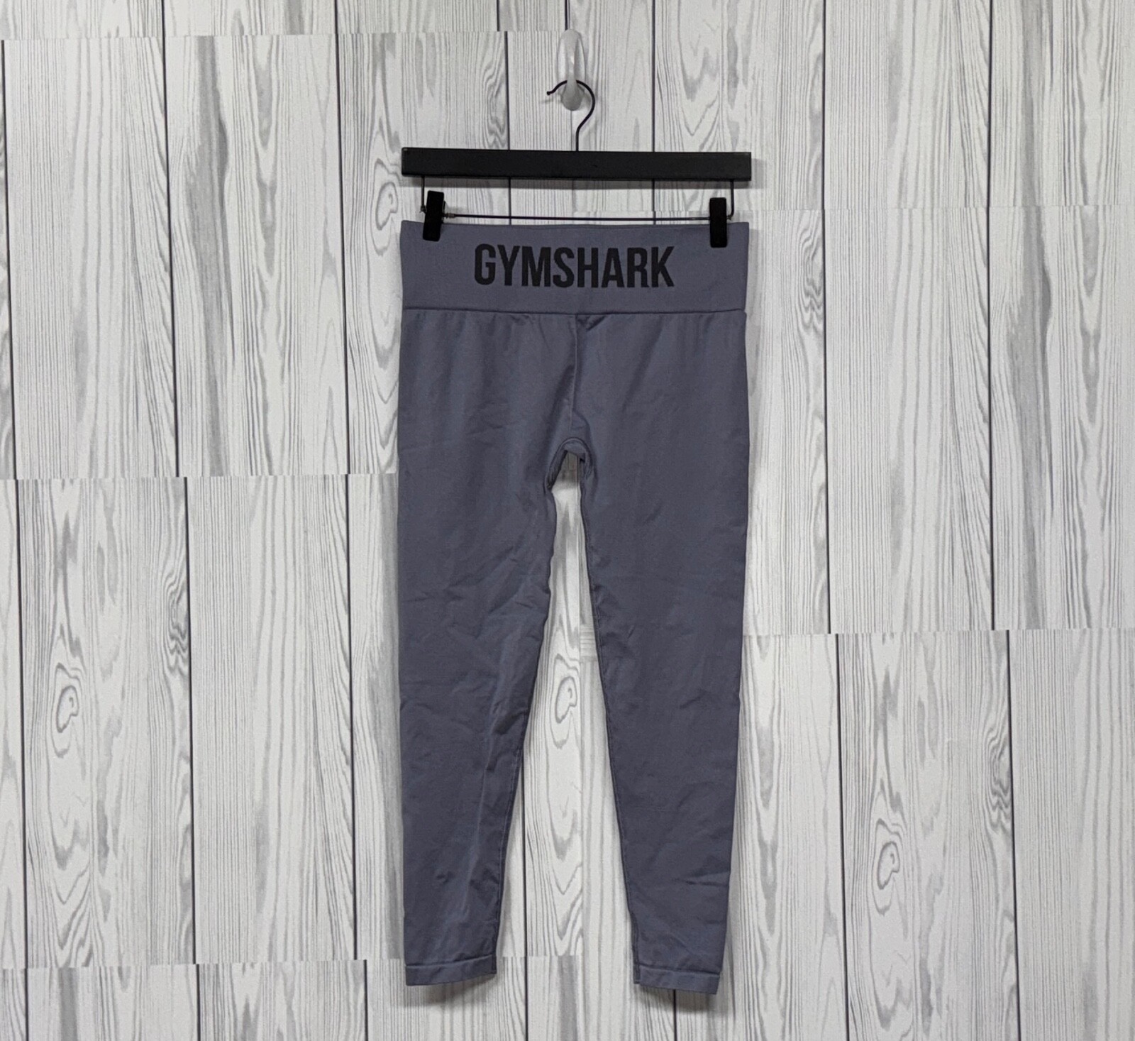 Gymshark womens medium low rise cropped blue athletic leggings stretch fit