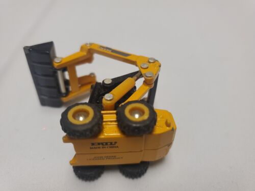 Rare! Ertl 1/32 scale John Deere 320 Skid Steer, model loader with Brown cab! - Picture 9 of 11