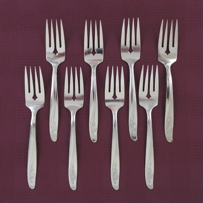 Oneida Custom Roseanne 8 salad forks stainless steel flatware rose