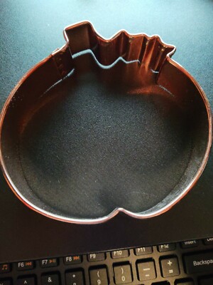 NEW Wilton fall thanksgiving Halloween pumpkin w/leaves 5'' Cookie Cutter copper
