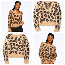 VS PINK reversible leopard sweter L