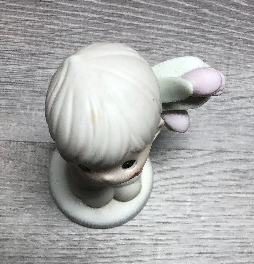 Precious Moments Figurine 306959 For The Sweetest Tu-Lips In Precious Moments Figurine 306959 For The Sweetest Tu-Lips In