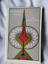 WITCHCRAFT TODAY by Gerald B. Gardner 1998  Magickal Childe
