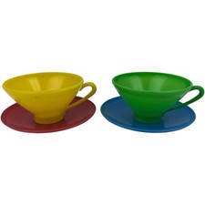 Vintage 4 Piece IRWIN Childs Plastic Play Dishes Tea Cups Saucers Bright Colors