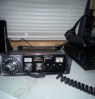 Courier Redball CB Radio 23 Channels  Works Great No Microphone