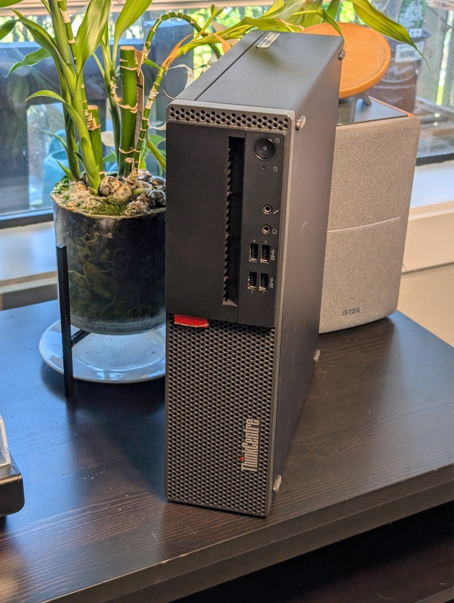 Lenovo ThinkCentre M710s SFF. i5-7400, 8Gb, 1Tb HDD+Optane, Win 11