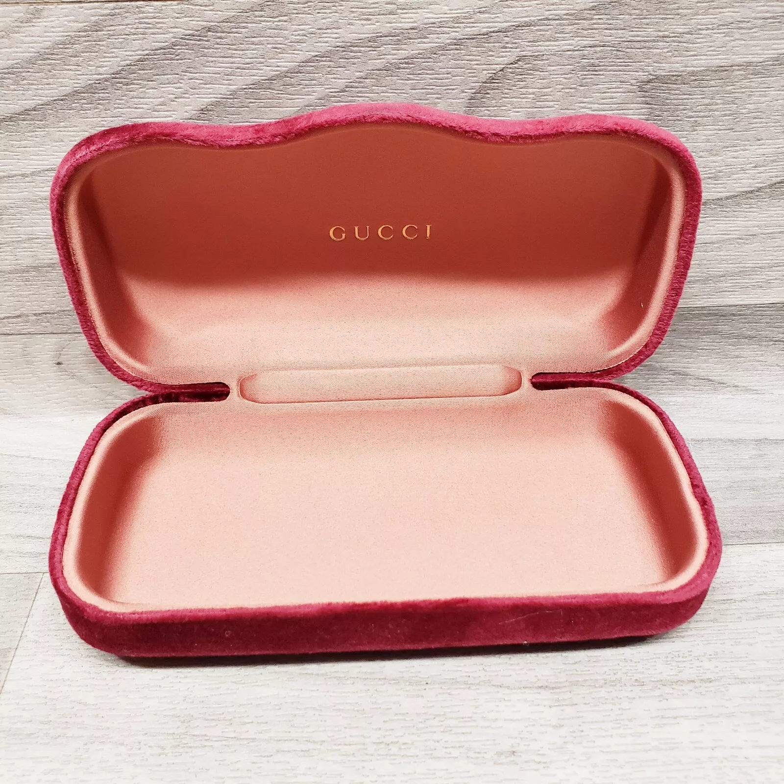 Étui à lunettes de soleil velours coque rigide authentique Gucci rouge bourgogne