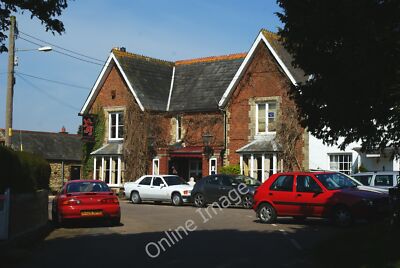 Foto 6x4 Der rote Löwe, Süßwasser, Isle of Wight Afton\/SZ3486 An imposi c2010