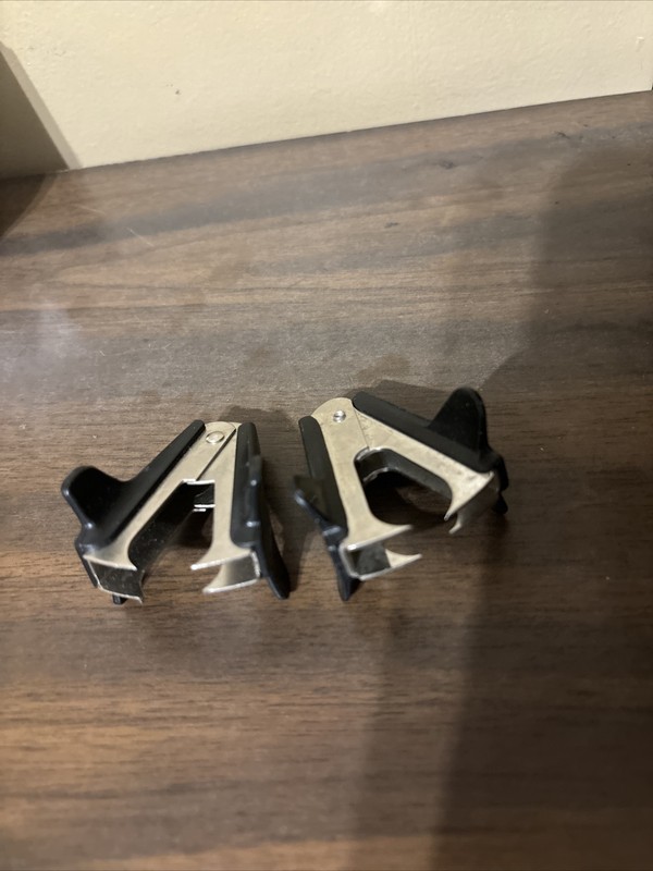Black Color Mini Staple Remover Simple Multi-purpose Staple Remover Tool Set 2
