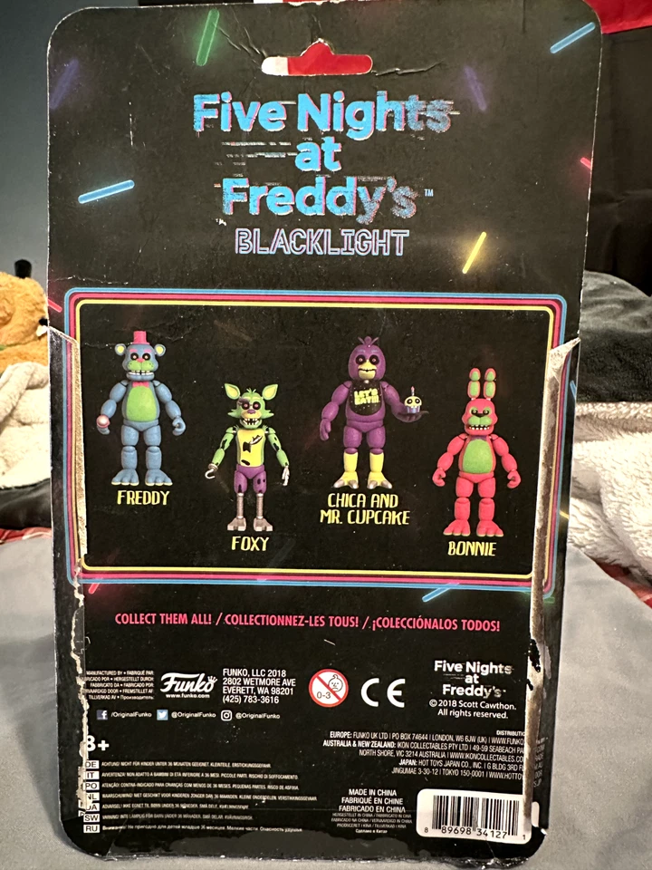 [Caja abierta] Figuras de acción Funko Five Nights at Freddy's: Blacklight (paquete de 4) Foto 3 de 4