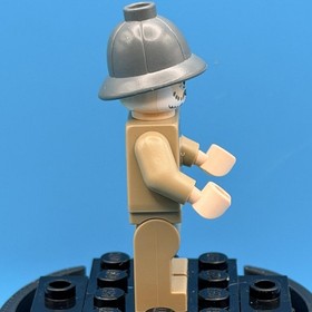 LEGO: Professor Henry Jones Sr. (IAJ002) - From Indiana Jones Set 7198 (2009)