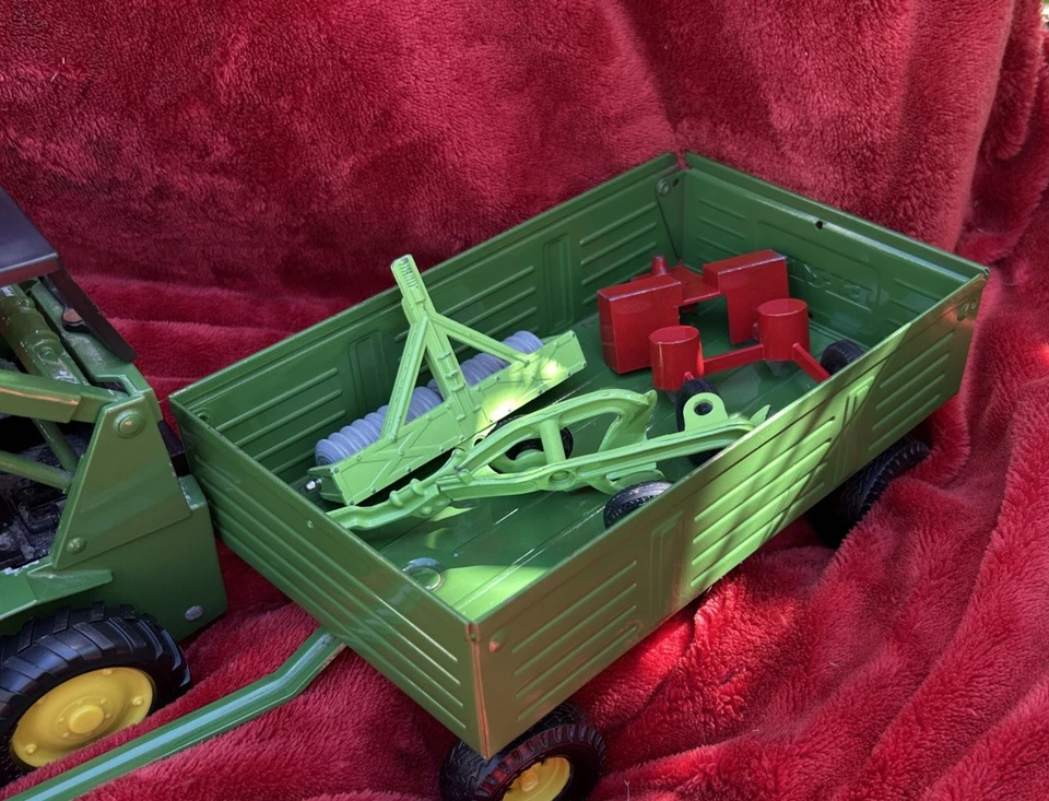 De colección Ertl 70’s John Deere Set Tractor, Minicargadora, Vagón, 2 Hubley Imp. Red Ertl Foto 4 de 4