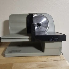 Chef's Choice 7" Electric Meat Slicer Model 615 - Silver Green - Works