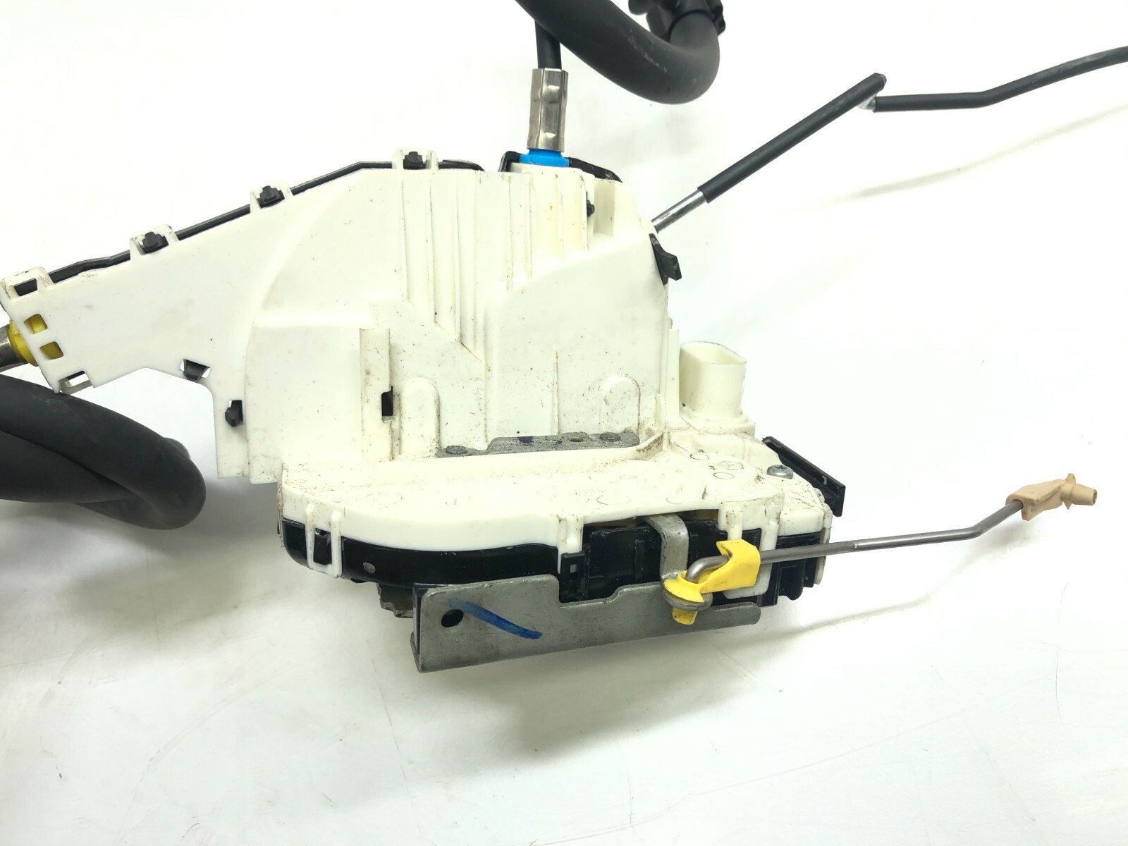 2014-2019 MASERATI GHIBLI S LEFT DRIVER FRONT DOOR LOCK LATCH ACTUATOR OEM.