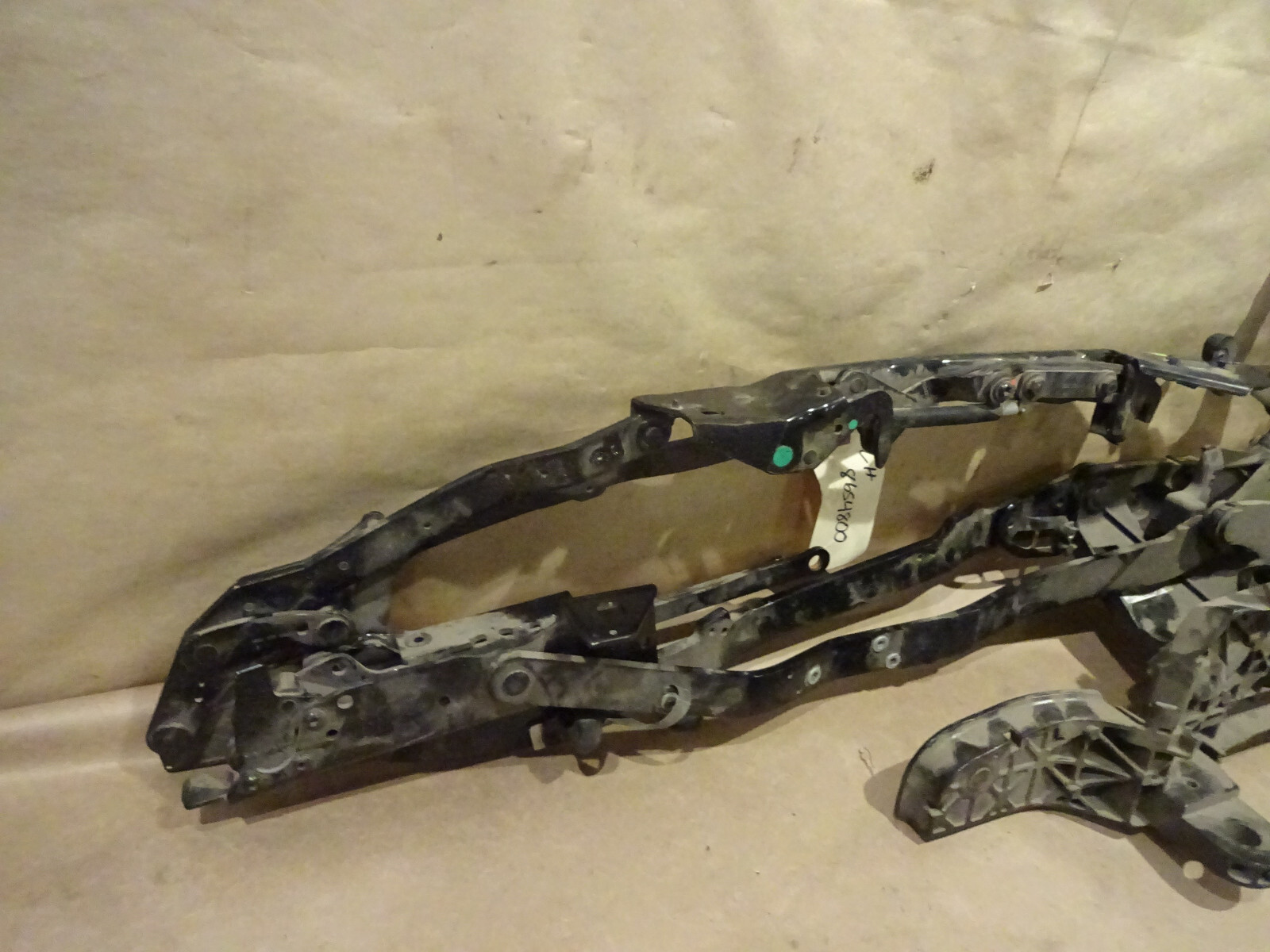 Ferrari California - LH Rear Roof Kinematic /Hinge  P/N 86545800