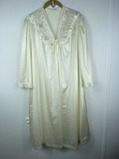 VINTAGE Ivory Satin Lace Embroidered Nightgown Robe Bridal Set Peignoir Size M