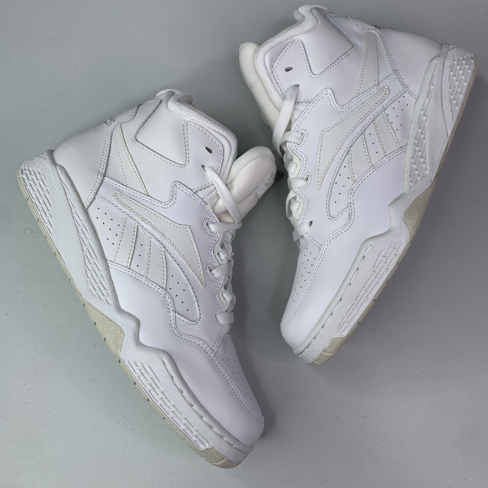 Y2K Reebok BB4600 Ultra Hi Mens Basketball Shoes Size 9 Medium