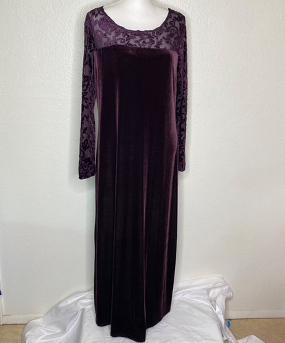 Dressing Clio Dress Women's Purple Sz M Velvet Lace Whimsigoth Long NWT