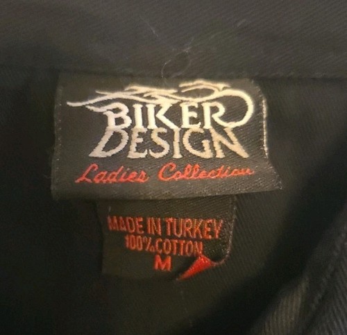 Medium Harley Biker Design Sturgis Bike Week 2004 Cropped Shirt Tie Waist - Picture 3 of 7
