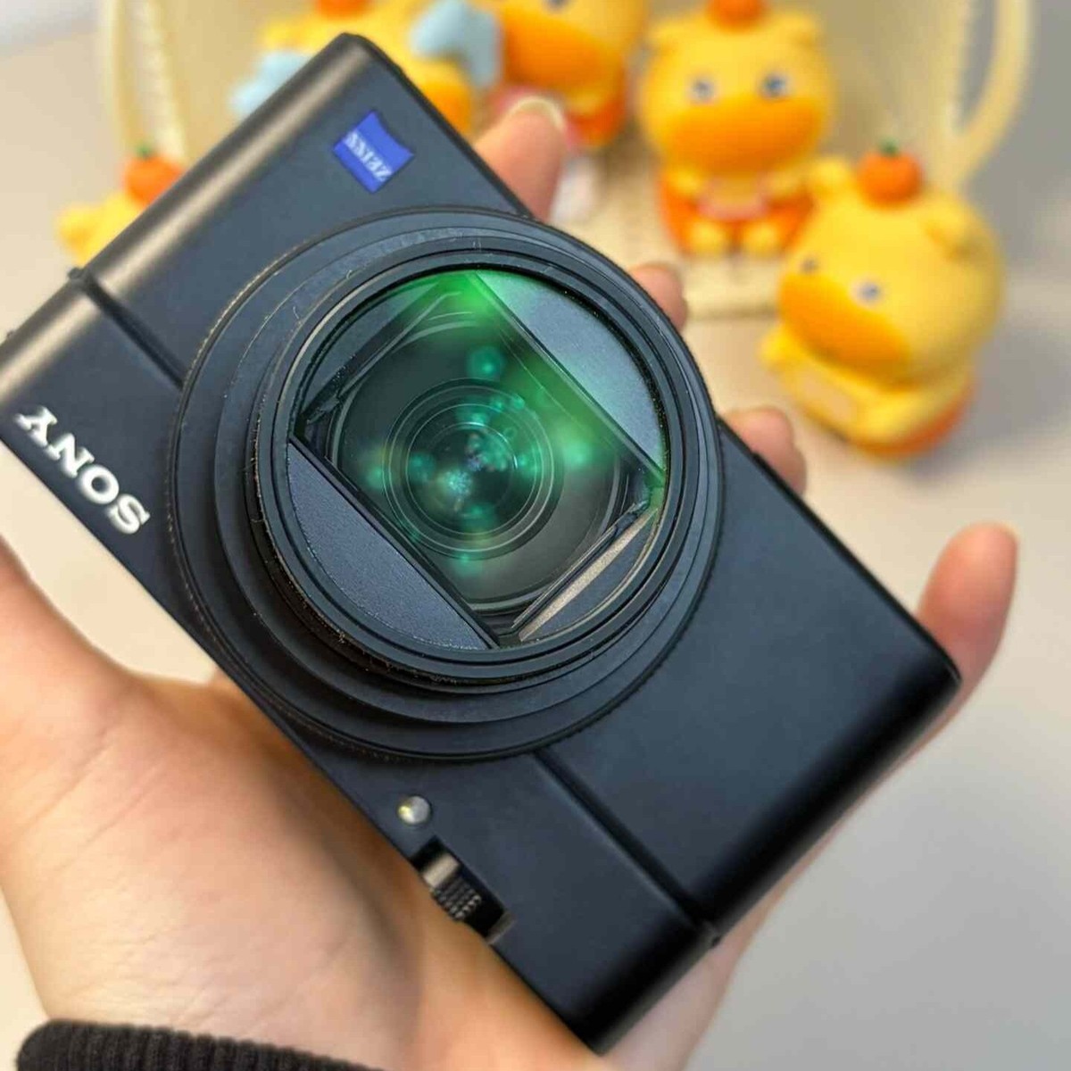 名城SONY Cyber-shot DSC-RX100M6 Sony Cyber-Shot DSC-RX100 VI RX100M6 Compact Digital Camera 20.1MP