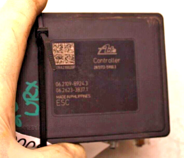 Módulo de bomba hidráulica ABS Subaru WRX STI 2020-21 OEM P/N 27536VA150 27596VA150 Foto 2 de 4