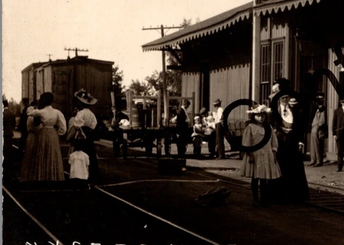 Real Photo NYCRR Railroad Station Depot Train & Platform At Redwood NY RPPC V298 - Image 3 of 4