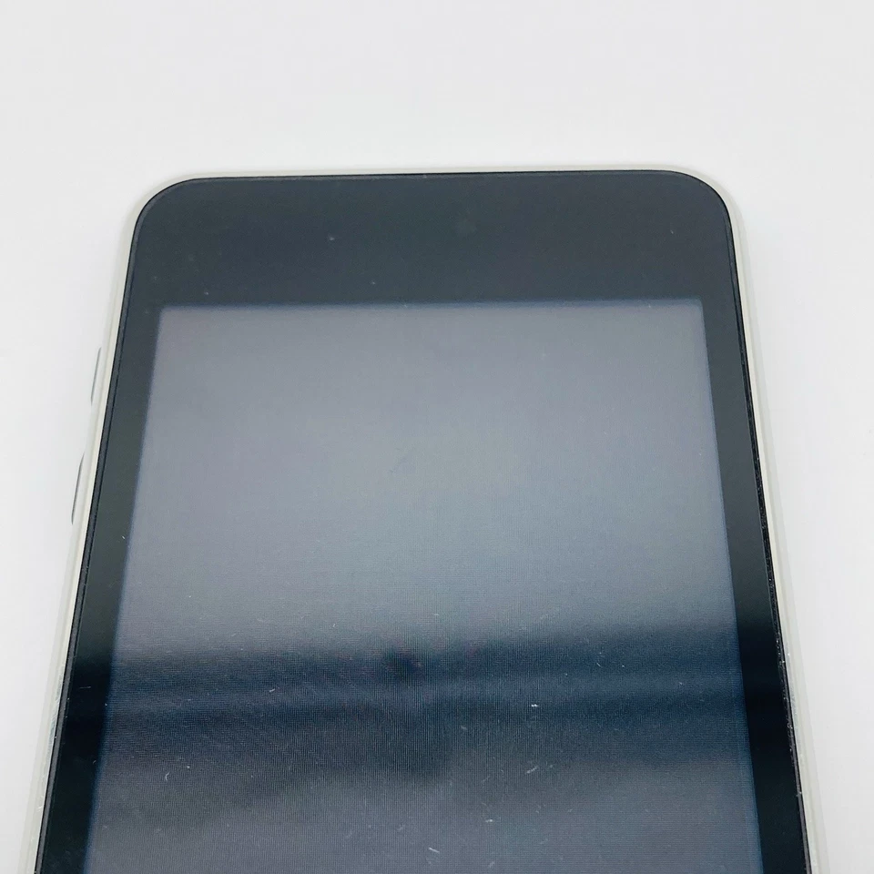 Apple iPod Touch 8GB A1288 2.Generation Silber 3,5'' Multi Touch Display LESEN - Bild 4 von 4