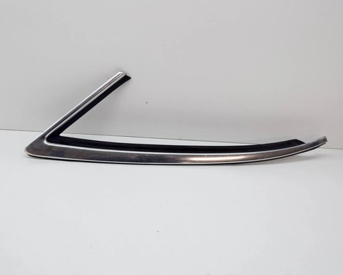 Garniture de vitre latérale arrière