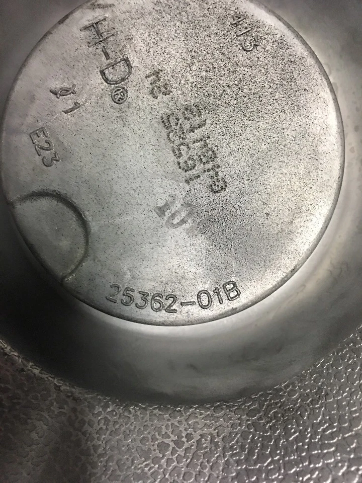 CUBIERTA LEVA HARLEY DAVIDSON NEGRA 25362-01B SOFTAIL DYNA TOURING FXDX FXDB FXDL Foto 3 de 4