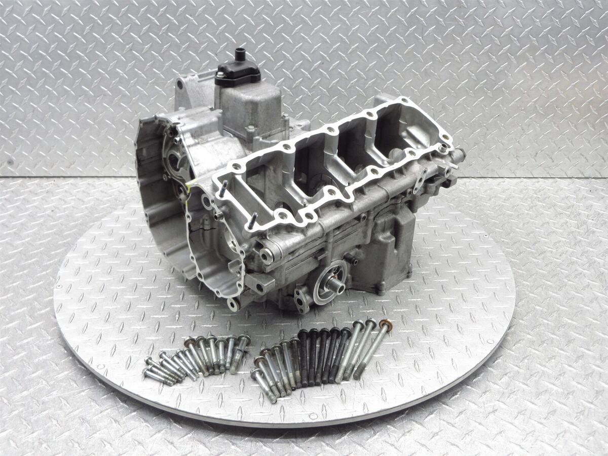 2008 08-12 Suzuki Hayabusa Busa GSXR1300 Crankcase Crank 2008 08-12 Suzuki Hayabusa Busa GSXR1300 Crankcase Crank