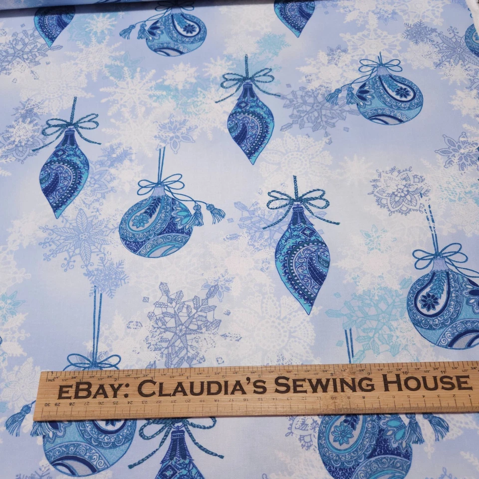 Invierno Escarcha Por Gail Flores Acolchado Tesoros Adornos de Navidad Azul Tonal Foto 2 de 3