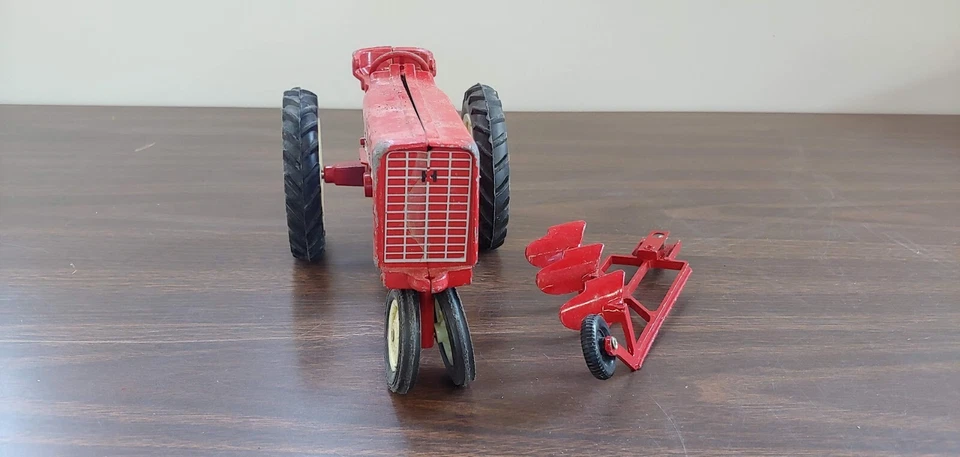 De colección ERTL Rojo Internacional Tractor Die-cast Metal Hecho en EE. UU. Raro Camión Coche Foto 3 de 4