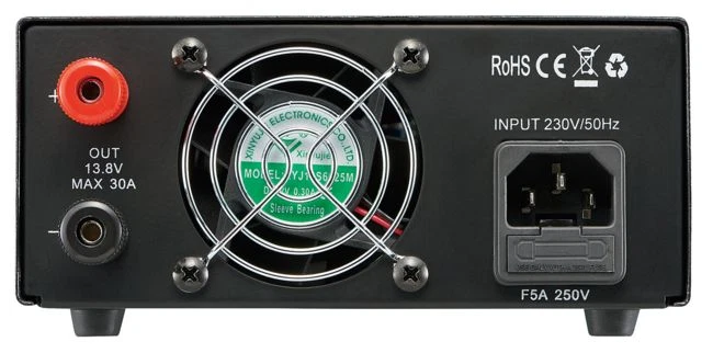 ALINCO DM-30-E Schaltnetzteil - 20-25 Ampere / 9-15V DC & 13.8VDC - Bild 3 von 4