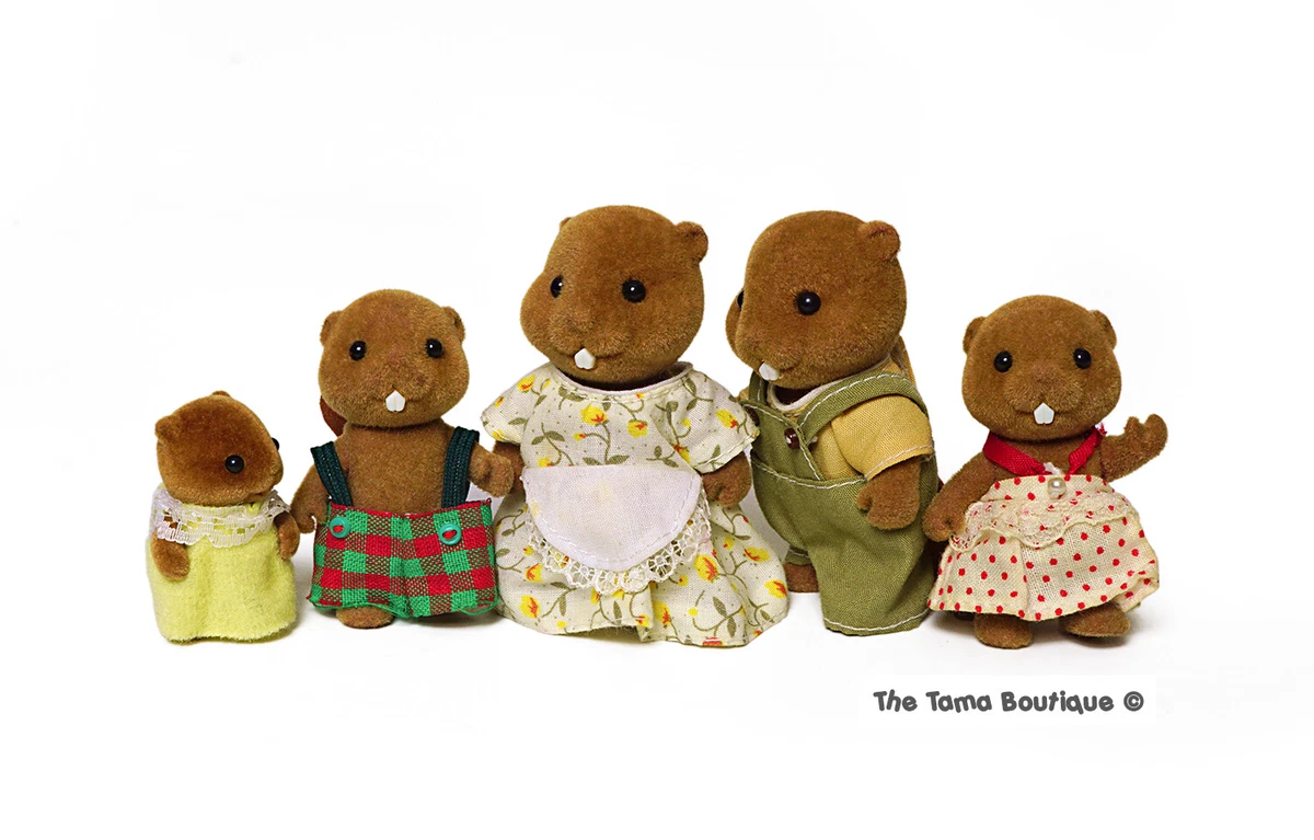 Sylvanian Families Calico Critters Waters Beaver Family