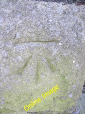 Foto 6x4 Ordnance Survey Schnittmarke Llanelli Diese OS Schnittmarke kann gefunden werden c2014