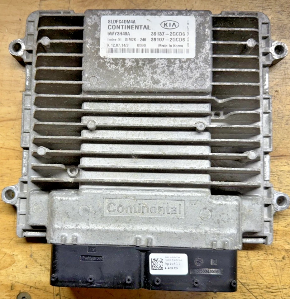 2014-15 Kia Sportage 2.4L ECM двигатель компьютер управления модуль ECM PCM 39107-2GCD6 - Изображение 2 из 4