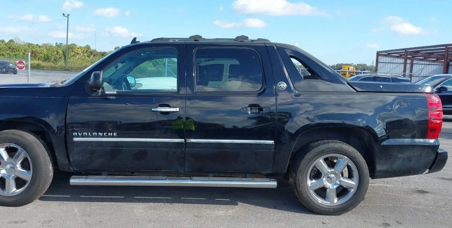2008-2013 Chevrolet Avalanche 1500 LH Driver Roof Curtain Airbag OEM - Image 2 of 4