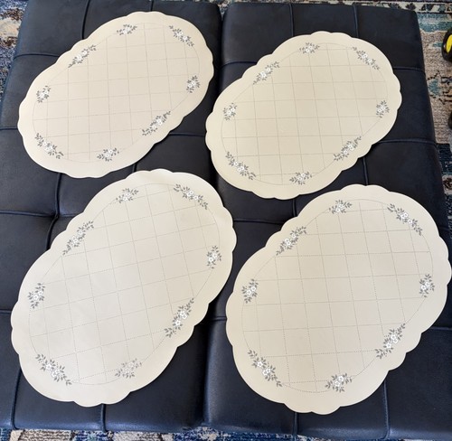 VNTG 1980s Pfaltzgraff “Heirloom” Vinyl Placemat Set of 4