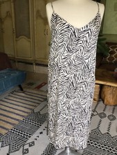 NWOT Cobble Lane 100% Rayon summer strap dress white/black size  L