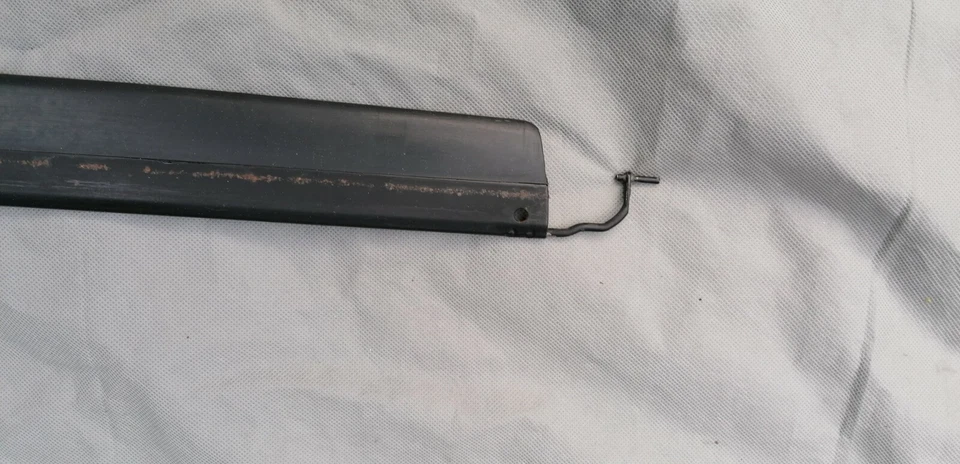 MERCEDES W123 W126 DEFLETOR DE VENTO TETO SOLAR 1237800244 - Imagem 3 de 4