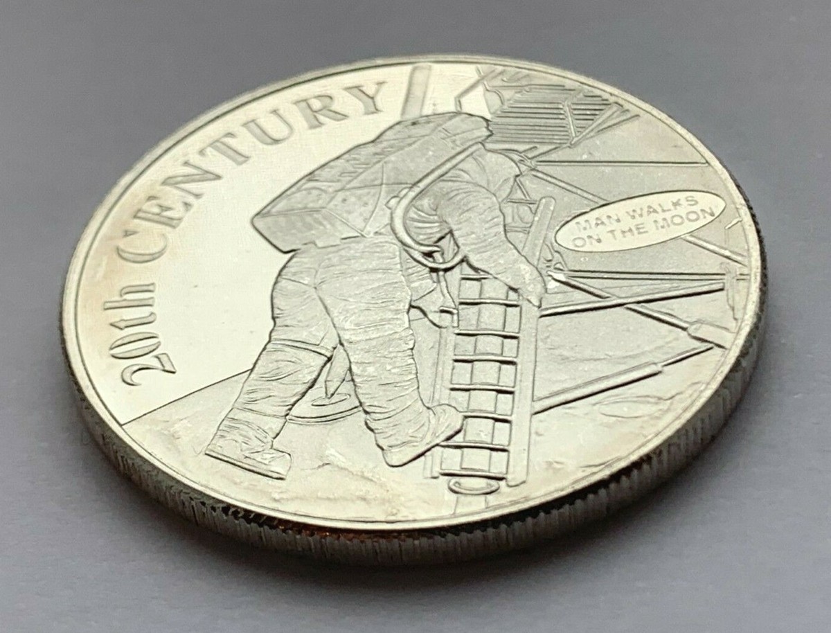 2000 SILVER .999 1 TROY OZ 20TH CENTURY MAN WALKS ON THE MOON