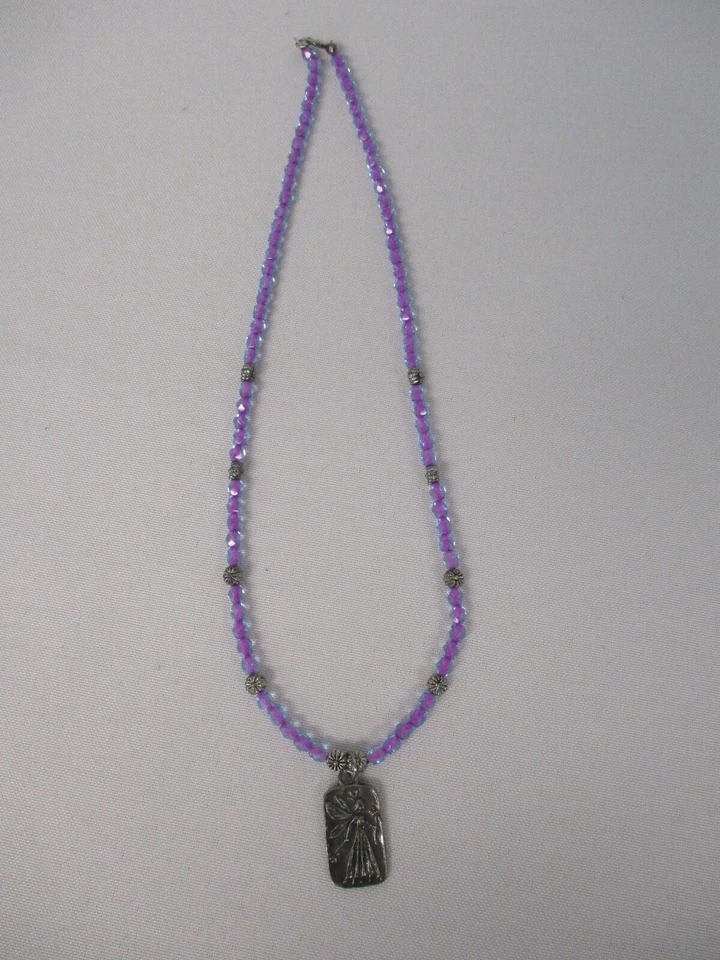 CORD MORADO con COLLAR DE CUENTAS DE VIDRIO AZUL con ÁNGEL VEN AWAY OH NIÑO HUMANO AL AGUA Foto 2 de 4