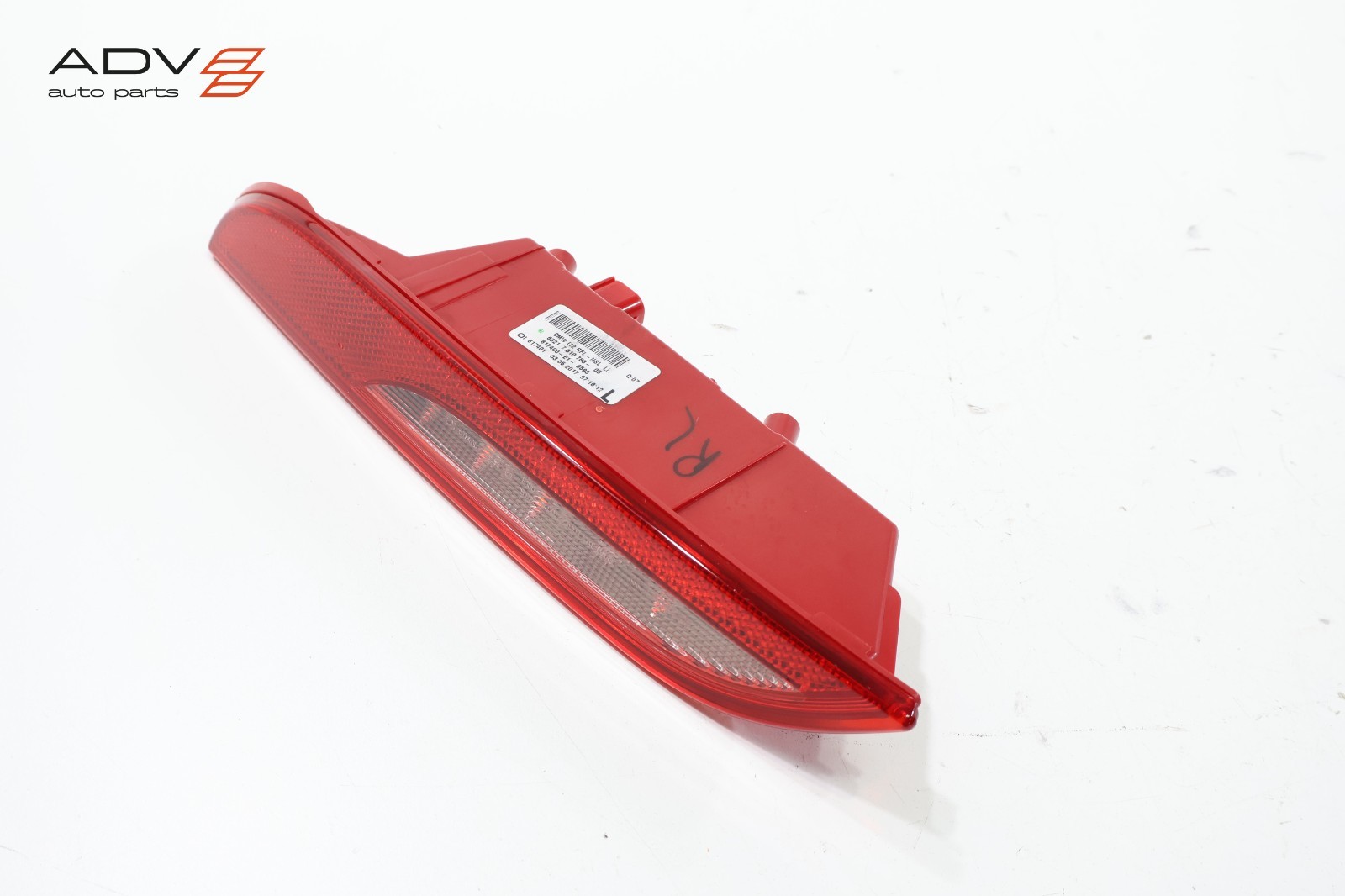 2014 - 2020 BMW i8 I12 REAR BUMPER LEFT SIDE BACKUP REVERSE LIGHT LAMP OEM